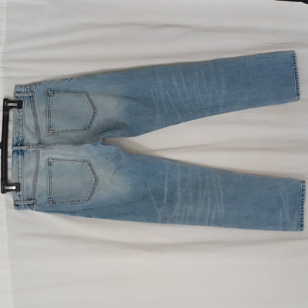 Gap 1969 Jeans Size 25R Women Sexy Boyfriend Light Wash Slight Distressed